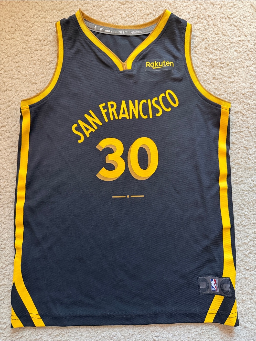Fanatics NBA Curry Warriors Basketball Jersey in Black and Gold, boys medium